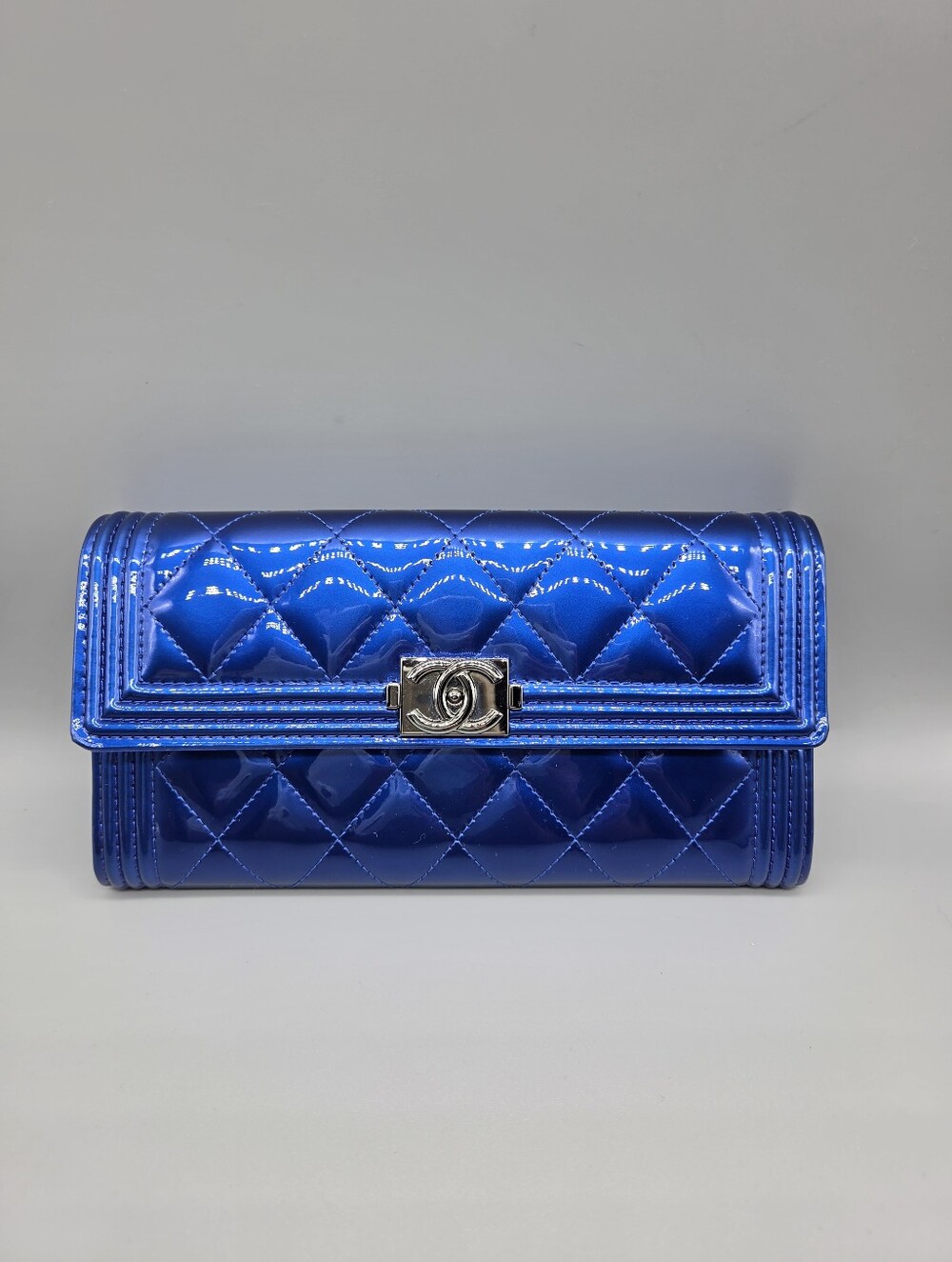💙CHANEL Authentic Patent Boy Large Gusset Flap Wallet/Clutch💙